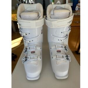 Head women’s FORMULA 95 GW Ski Boots size 26.5 NEW!